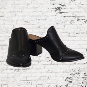 Women's Black Universal Thread Target Mule Studded w/Heel Shoe